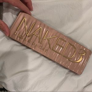 URBAN DECAY NAKED 3 PALLET!
